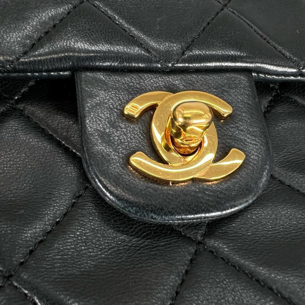 Chanel women's shoulder bag, Matelassé, gold hardware, serial number 1, Coco ... - Picture 10 of 16